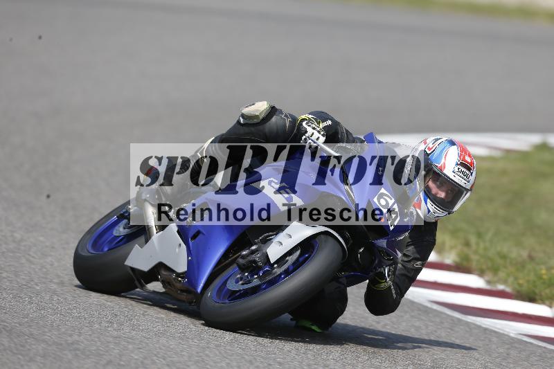 Archiv-2025/49 26.08.2025 Cornu Master School ADR/rot-rouge/64